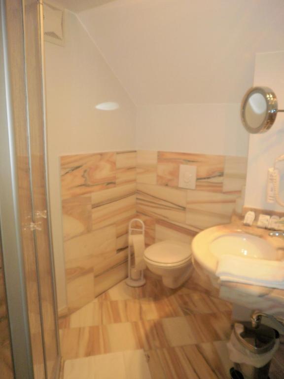 Stadtvilla Auerhahn Vöcklabruck Værelse billede